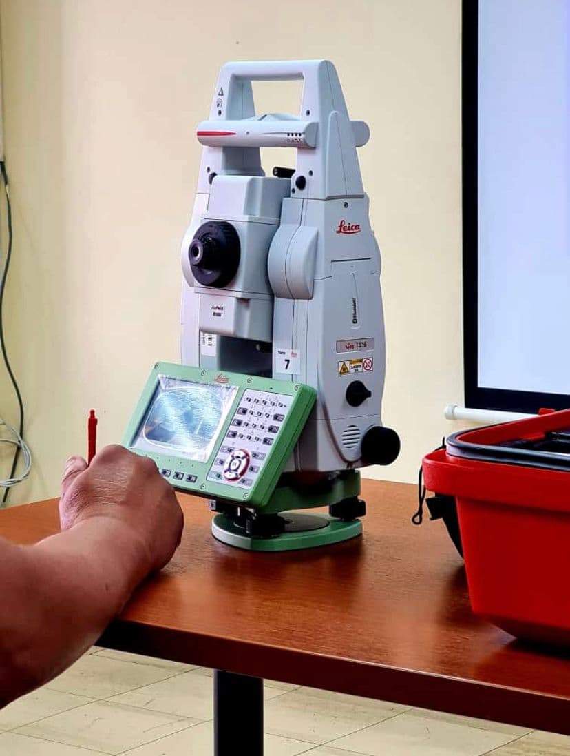vietic-ecuador-equipos-topograficos-geodesicos-20