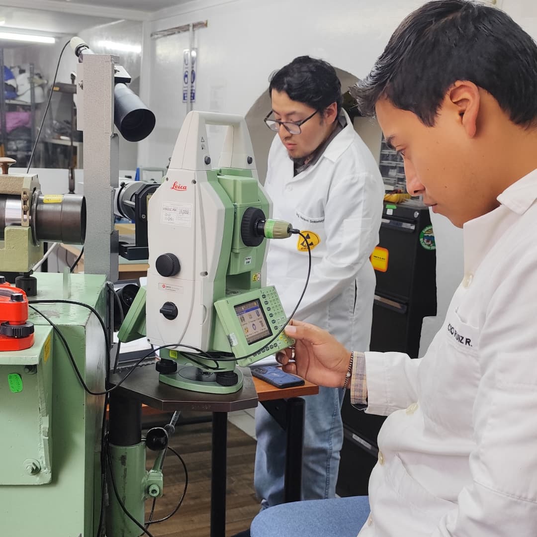 vietic-servicio-tecnico-equipos-topograficos-.,.