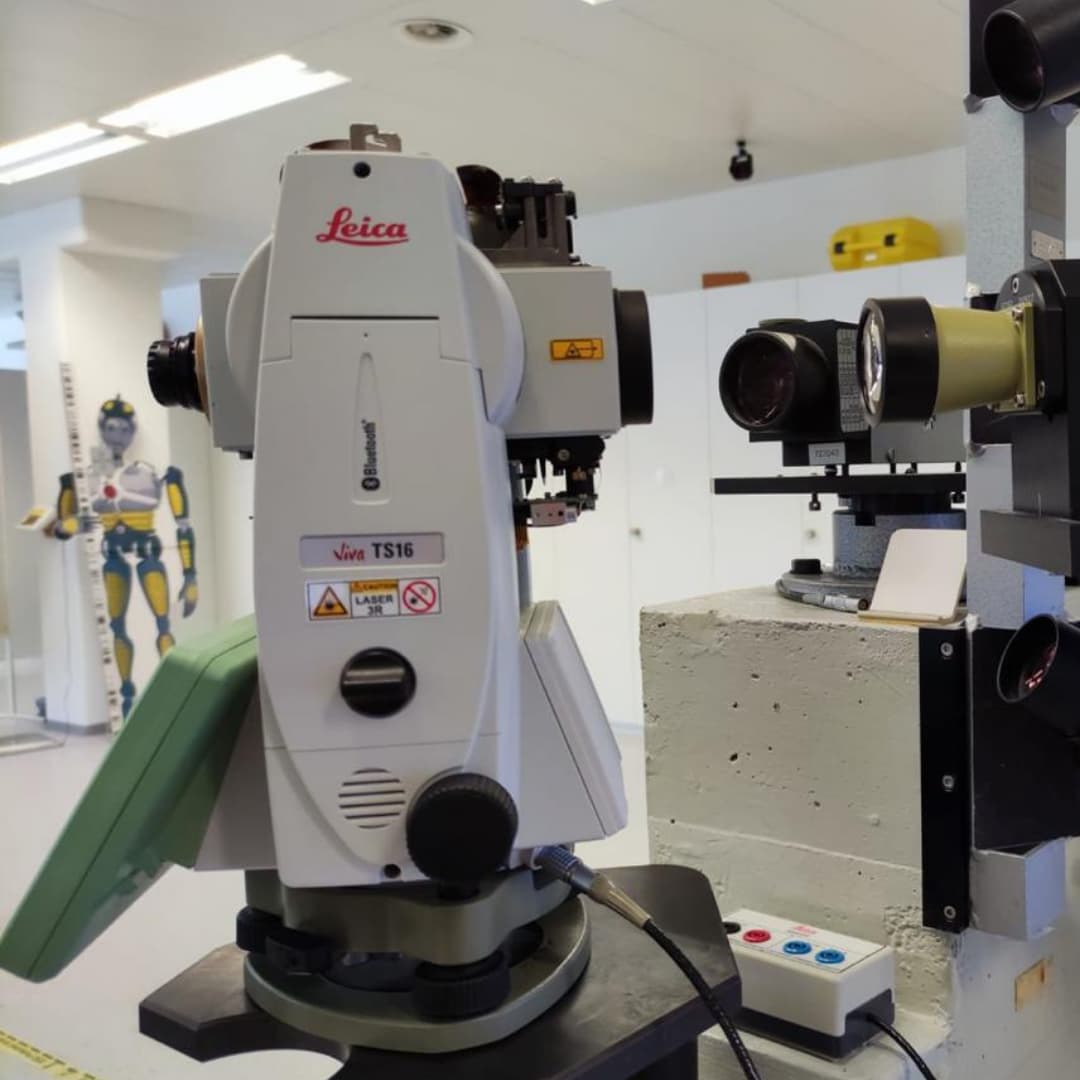 vietic-servicio-tecnico-equipos-topograficos--.