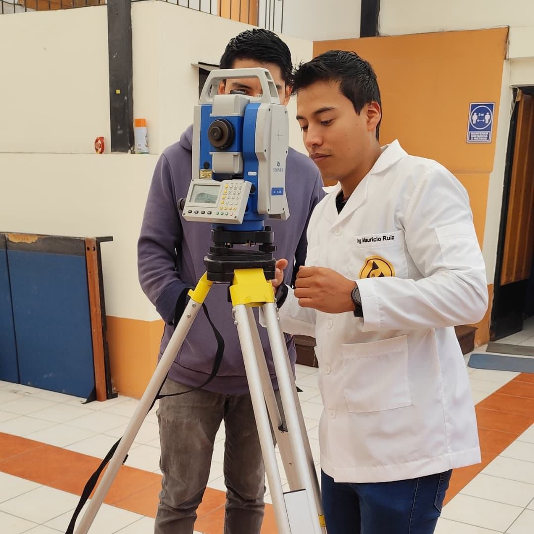 vietic-servicio-tecnico-equipos-topograficos,.